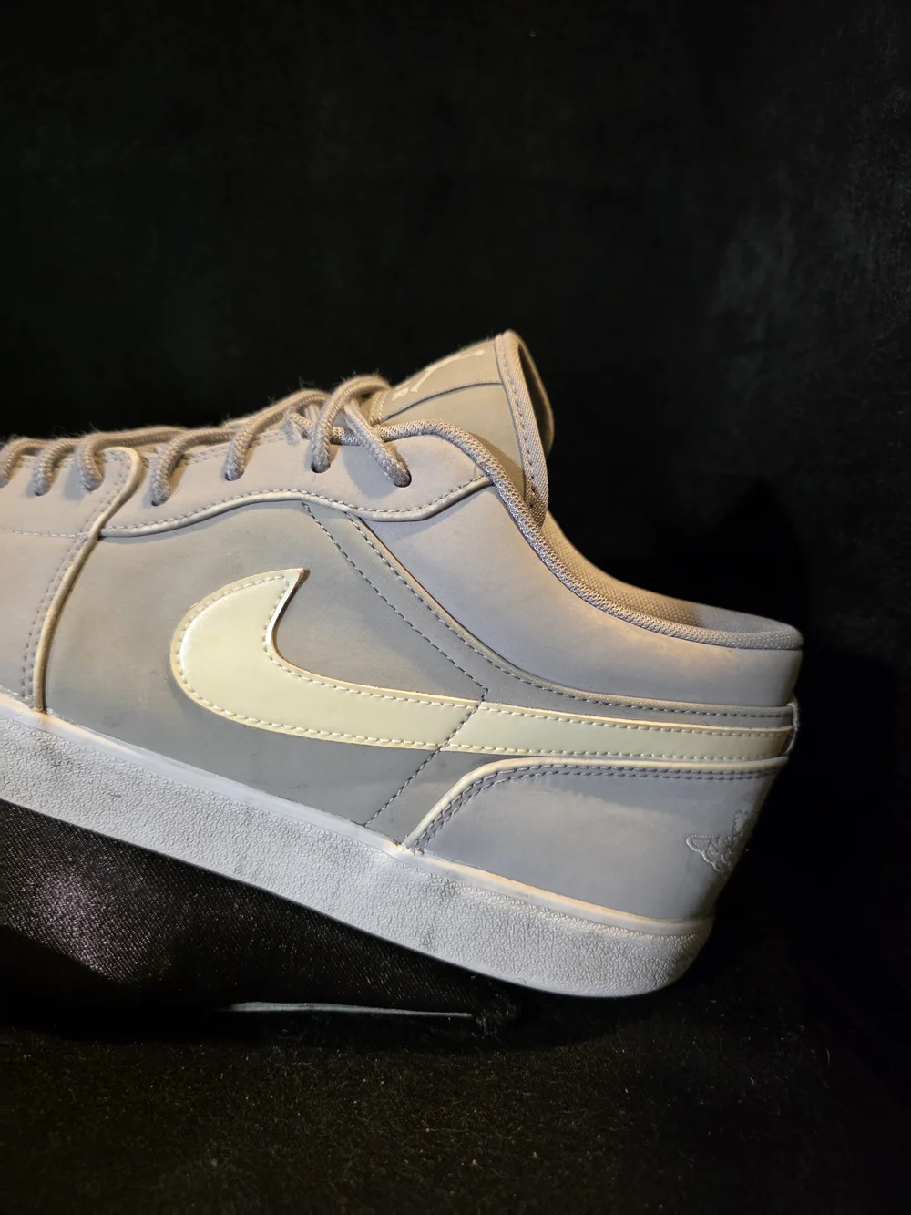Jordan Men’s Low-Top Sneakers in Light Gray with Pale Yellow Size 11.5